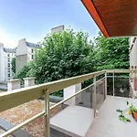 Bright Studio With Balcony - 2 Min Walk To Metro